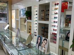 -罗创丹阳眼镜(童卫路店)