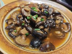 -头上红煨盐鸡·非遗院子餐厅