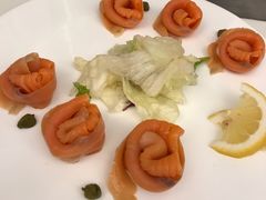 烟熏三文鱼配水瓜柳-马迭尔西餐厅(中央大街店)