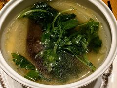 菊叶鲜竹笋炖辽参-萬國春·中菜馆(颐和公馆店)