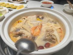 -三人行骨头王火锅(长寿店)