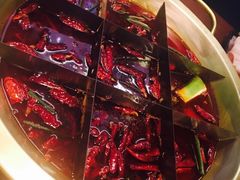-重庆爽翻天老火锅(临平万达广场店)