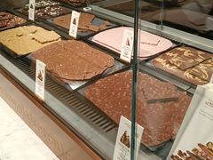 面包甜点陈列柜-Laderach 莱德拉(上海环贸iapm店)