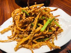 干煸藕丝-董厨煨汤馆(车站路店)