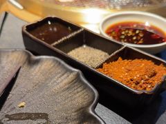 -铭牛烧肉·和牛海鲜自助(高新月牙湖店)