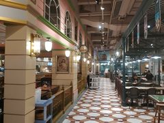 -大食代美食广场(上海中心店)