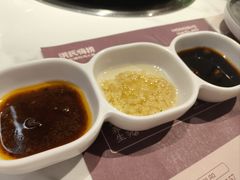 -洪氏嗨捞·广东猪肚鸡·椰子鸡火锅(西咸万象城店)