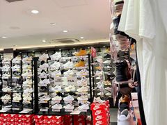 -ABC MART(心斎橋店)