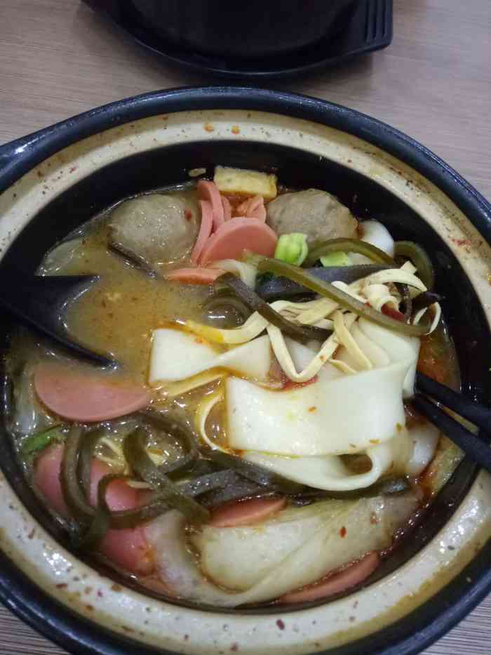 打分 不错的砂锅,附近比较喜欢的一家.还会来!