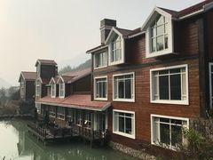 -梦娜斯庄园