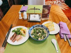 -昆明华邑酒店-鲜艳全日餐厅