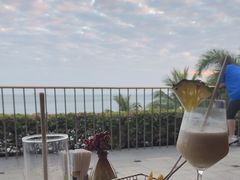 -日落吧·海景咖啡厅·餐酒吧·鸡尾酒·下午茶·乐队表演·浪漫夕阳·三亚文华东方酒店