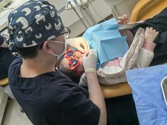 -维乐口腔(美维云门诊陆家嘴店)