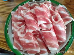 东镇肥牛-东镇老火锅(长春路首店)