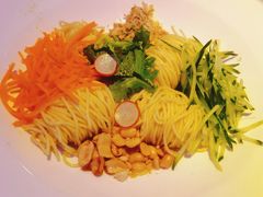 鸡丝拌面-桂满陇天书(南京德基旗舰店)