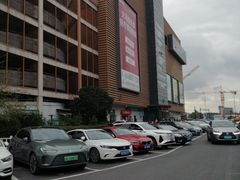 -义乌小商品批发市场(中国小商品城·篁园服装市场店)