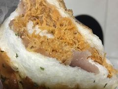 芋泥肉松面包-野上麦田(中贸广场店)