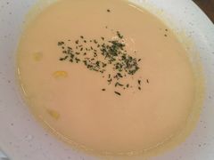 玉米奶油汤-萨莉亚意式餐厅(上下九店)