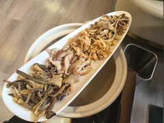 -桥边小楼·手工云南菜·古城观景小楼