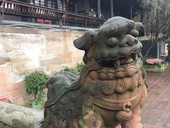 -峨眉山报国寺