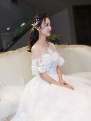 -艾米丽婚纱礼服