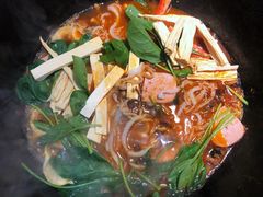 配料继续第二锅-锅来乐地锅鸡(安亭店)