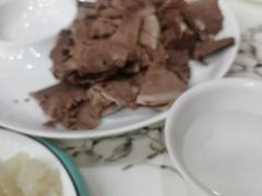 -高玛纳驴肉火烧(一世界店)