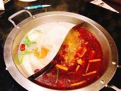 鸳鸯锅底-吴记老锅底麻辣火锅(福州路店)