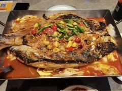 -鸣记脆皮烤鱼·海鲜烤鱼(马栏店)