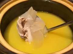 酸萝卜炖土猪肚汤-湘上湘(米其林餐厅-正大中心总店)