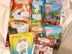-猫的天空之城概念书店(丽江古城饮玉巷店)