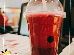 玫瑰火龙果雪梨汁-每日新鲜水果吧(黄浦来福士店)