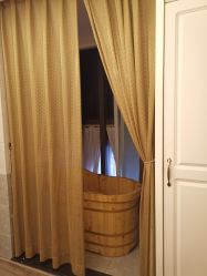 -同芙舍予专业健康美容