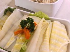 -左庭右院鲜牛肉火锅(浦江欢乐颂店)