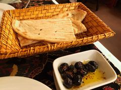 餐前馕-Old Ottoman Cafe & Restaurant