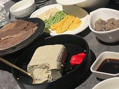 -德天肥牛海鲜火锅(城西银泰店)