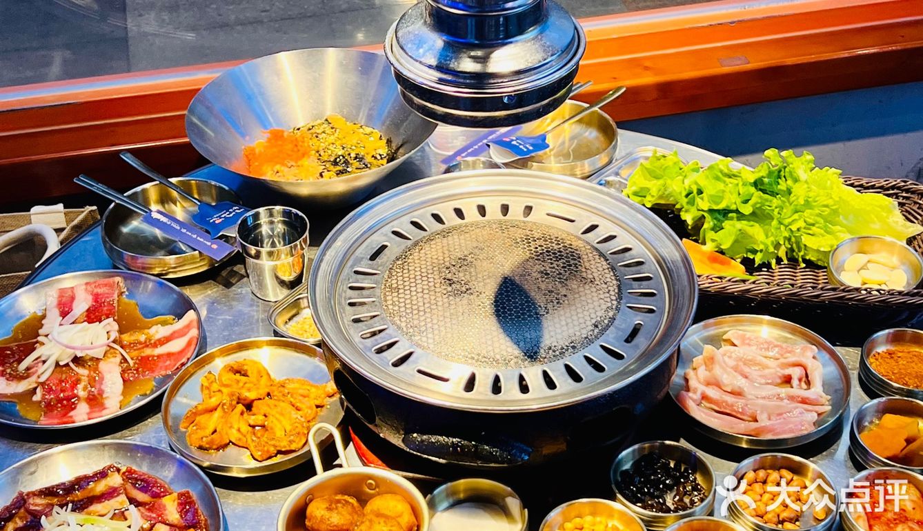 入火韩国烤肉|带你一秒穿越到🇰🇷韩国梨泰院