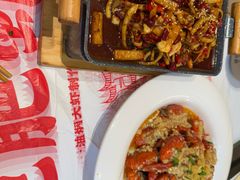 -肥肥虾庄·金牌油焖大虾(汉口城市广场店)