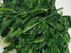 -渝信川菜 · 川味家常菜(财富购物中心店)