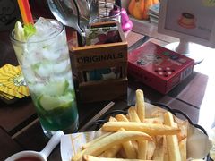 -捌楼咖啡书吧(南开店)