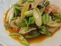 -汗腾格里·风味餐厅(新疆驻京办店)