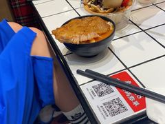 -肥汁米蘭香港米线(长宁来福士店)