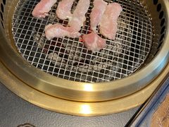 -铭牛烧肉·和牛海鲜自助(高新月牙湖店)
