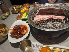 -草家酱蟹炭火烤肉店(珲春南路一店)