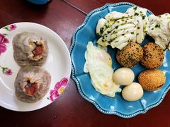 -白玉兰食品(汇联商厦店)