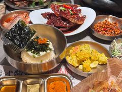 -草家酱蟹炭火烤肉店(珲春南路一店)