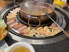 -阿山卓·野生菌火锅·纳西火塘烤肉