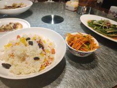 -天山集市(和家乐广场店)