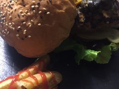 -HIGH FIVE哈福手工汉堡(桂林路店)