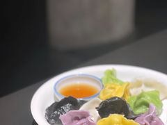 五味海鲜水饺拼盘-东莱馋房(陆家嘴店)
